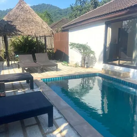 Bamboo Villa Ko Tao Exterior photo